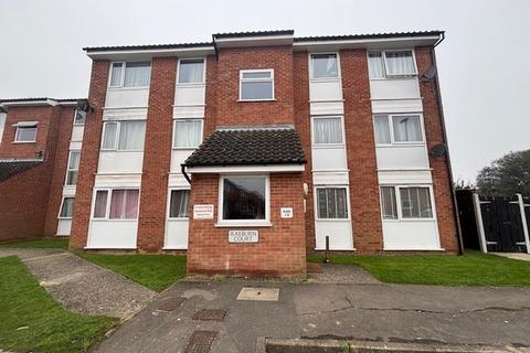 2 bedroom apartment to rent, Raeburn Court, Rembrandt Grove, Chelmsford, Essex, CM1