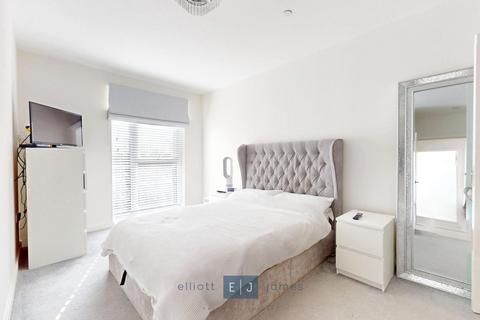 undefined, Academy Way, Loughton IG10