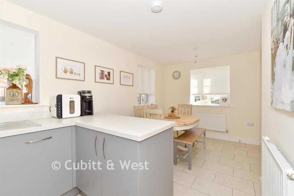 Kitchen/Dining Room