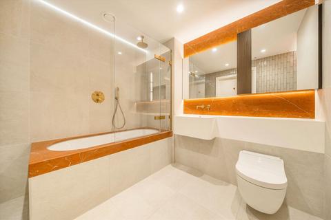 3 bedroom flat to rent, Parkland Walk, London SW6