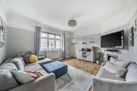 2 bedroom apartment for sale, Grove Crescent, Kingston Upon Thames