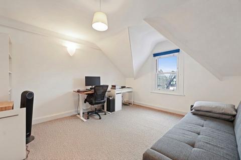 1 bedroom flat for sale, Flat 5, 31 Broughton Road London W13 8QW
