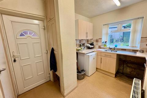 3 bedroom end of terrace house for sale, Cousin Lane, Illingworth, Halifax