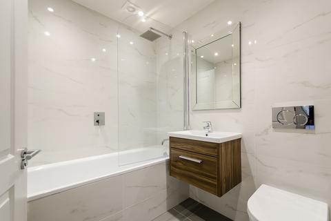 3 bedroom apartment to rent, Green Lanes London N16
