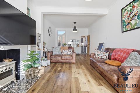 3 bedroom end of terrace house for sale, Chelmsford CM2