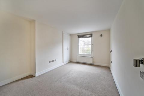 undefined, Bradiston Road, London, W9