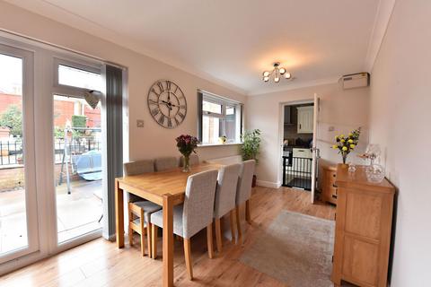 3 bedroom semi-detached bungalow for sale, Lingfield Way, Kingswinford DY6