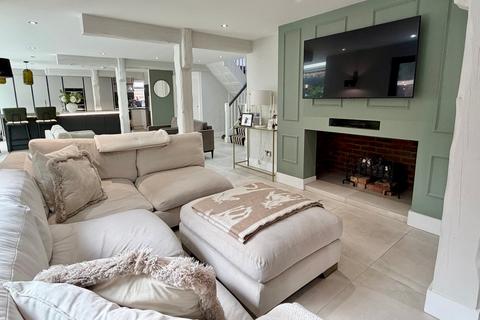 4 bedroom detached house for sale, Youlden Drive, CAMBERLEY GU15