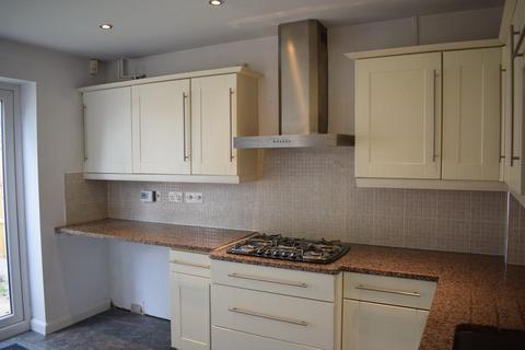 2 bedroom semi-detached house to rent, Bronze Close, Nuneaton CV11