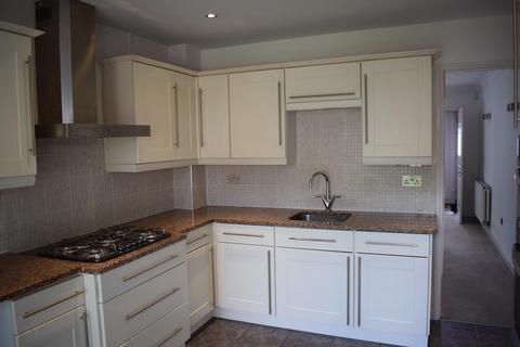 2 bedroom semi-detached house to rent, Bronze Close, Nuneaton CV11