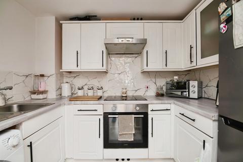 2 bedroom ground floor flat for sale, Anchor Drive, Tipton