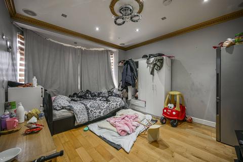 undefined, Great Cambridge Road, Tottenham, London, N17
