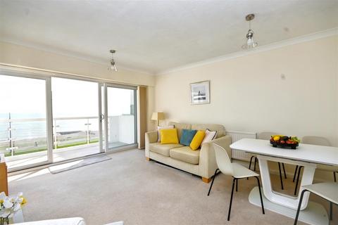 2 bedroom flat for sale, Royal Parade, Eastbourne