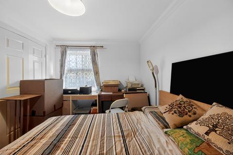 undefined, The Vale, London