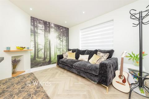 Barnehurst Avenue, Erith DA8