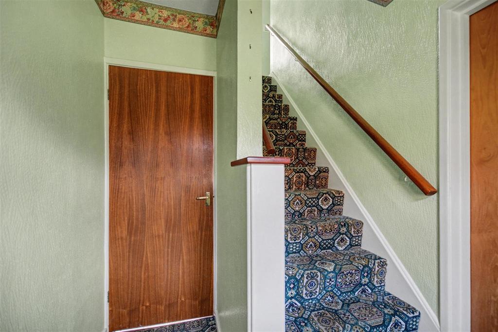 Entrance Hall 1.jpeg