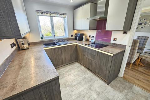 undefined, Manor Road, Tavistock