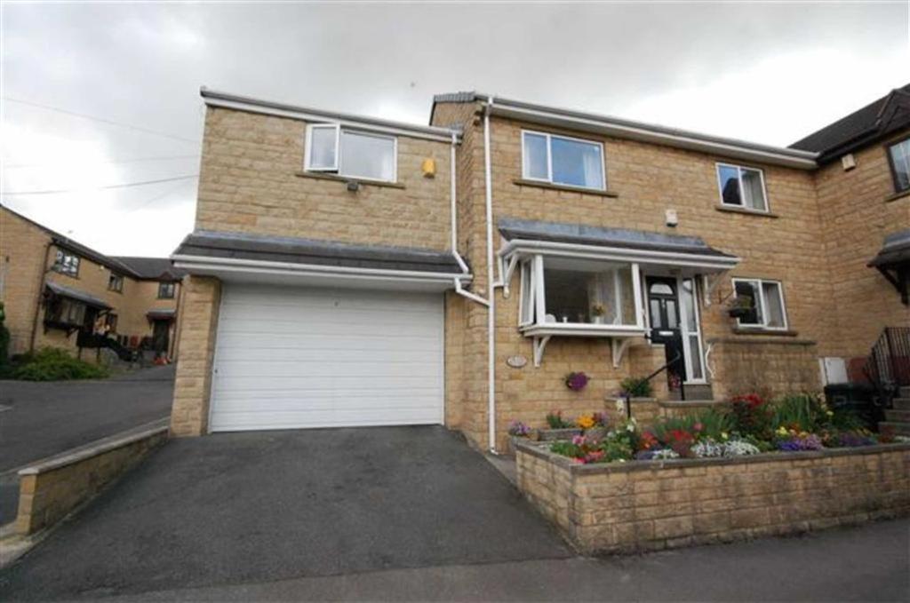 Briar Drive, Dewsbury, WF13 4 bed semidetached house £140,000