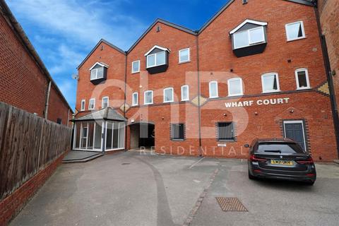 2 bedroom apartment to rent, Wharf Street, Warwick