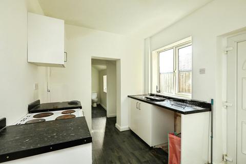3 bedroom terraced house for sale, Leicester Road, Dinnington, Sheffield, South Yorkshire, S25