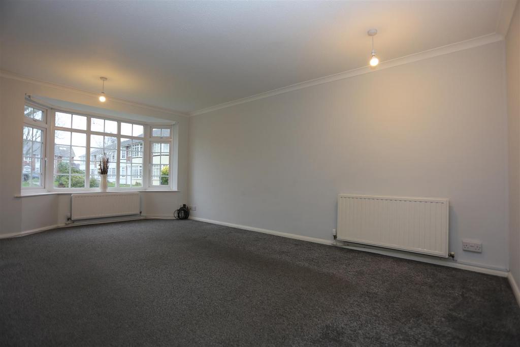 21 brierley gardens (21).jpg