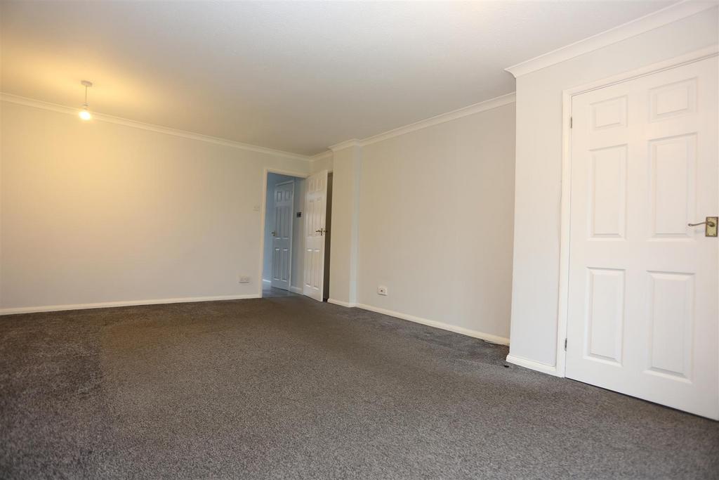21 brierley gardens (20).jpg