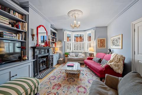 undefined, Holstein Avenue, Weybridge, KT13