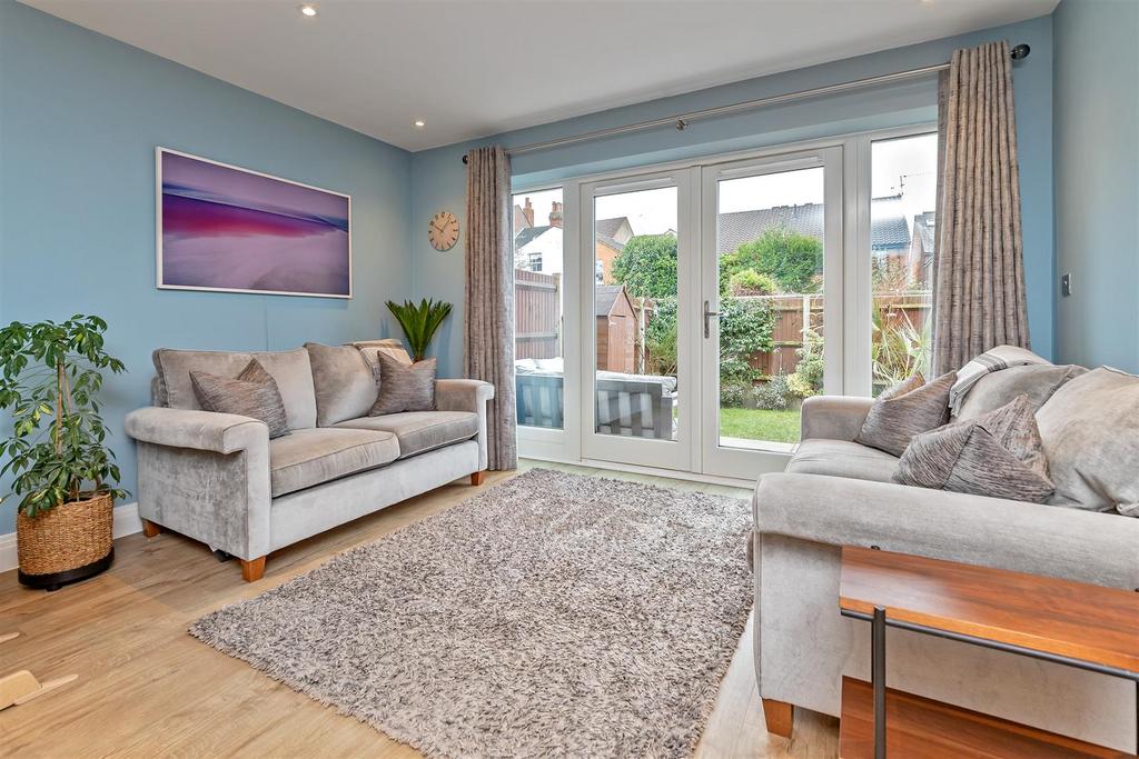 3c Folly Lane-22.jpg