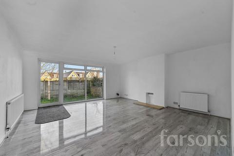 4 bedroom semi-detached house for sale, Pennyfields, Warley, CM14
