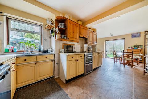 undefined, Hunts Hill Road, Guildford GU3