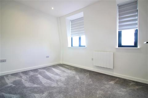 2 bedroom flat to rent, Westminster House, Fleet GU51