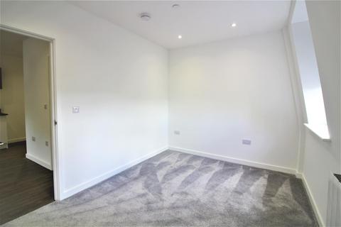 2 bedroom flat to rent, Westminster House, Fleet GU51
