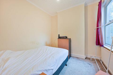 undefined, Northfield Avenue, Northfields, London, W13