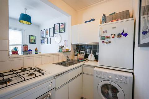 1 bedroom apartment for sale, Mornington Terrace, Regents Park, NW1