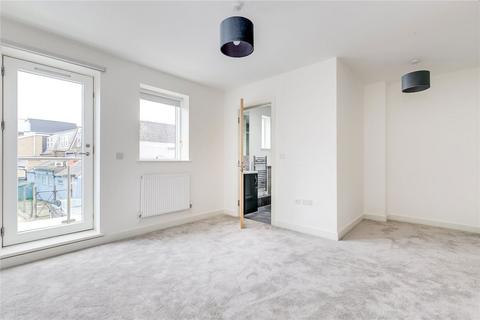 4 bedroom terraced house to rent, Tota Terrace, London SW17