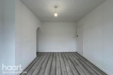3 bedroom semi-detached house to rent, Kingsway Road, WOLVERHAMPTON