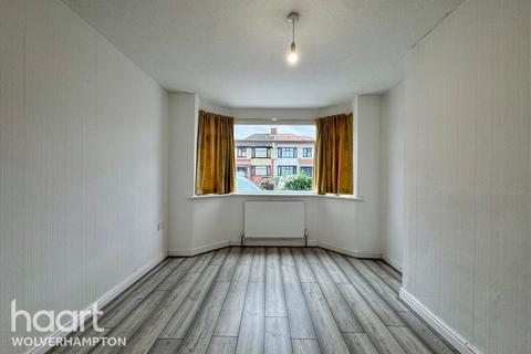 3 bedroom semi-detached house to rent, Kingsway Road, WOLVERHAMPTON
