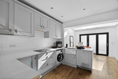 3 bedroom property to rent, Chestnut Grove, Harrogate, North yorkshire