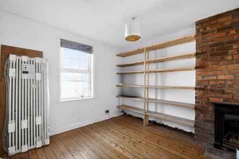 3 bedroom property to rent, Chestnut Grove, Harrogate, North yorkshire