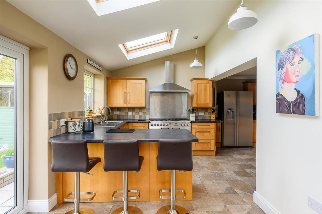 Kitchen diner