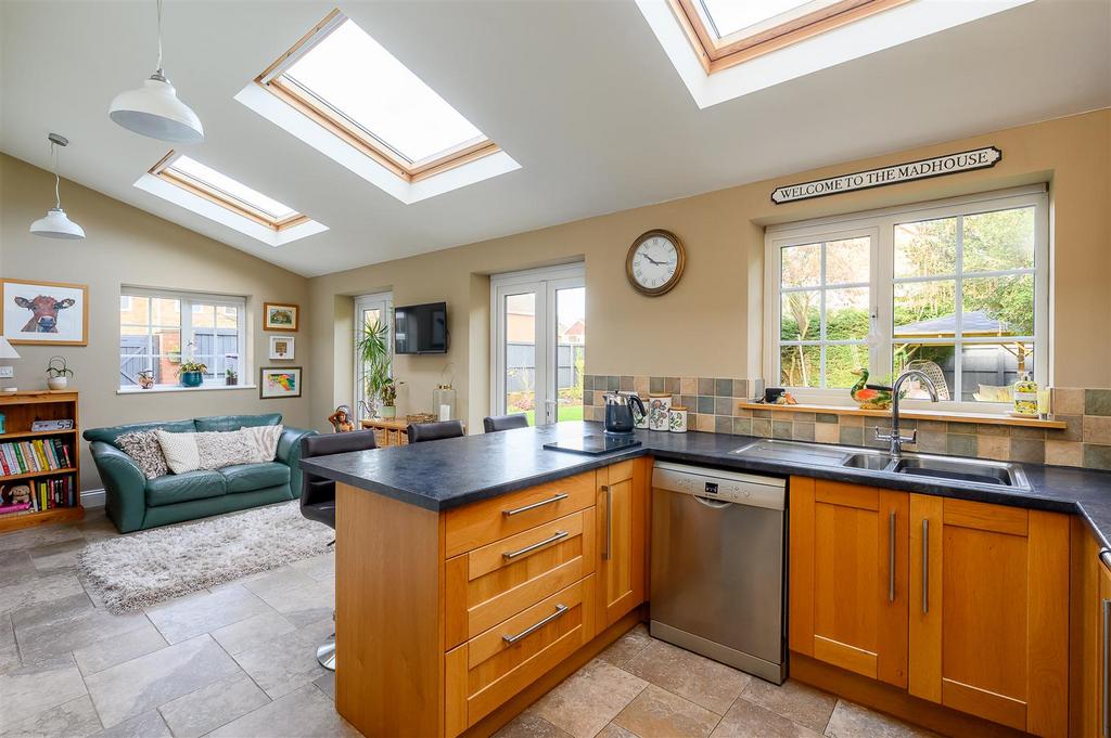 Kitchen diner