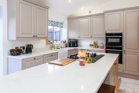 4 bedroom detached house for sale, Princethorpe Road, Willenhall