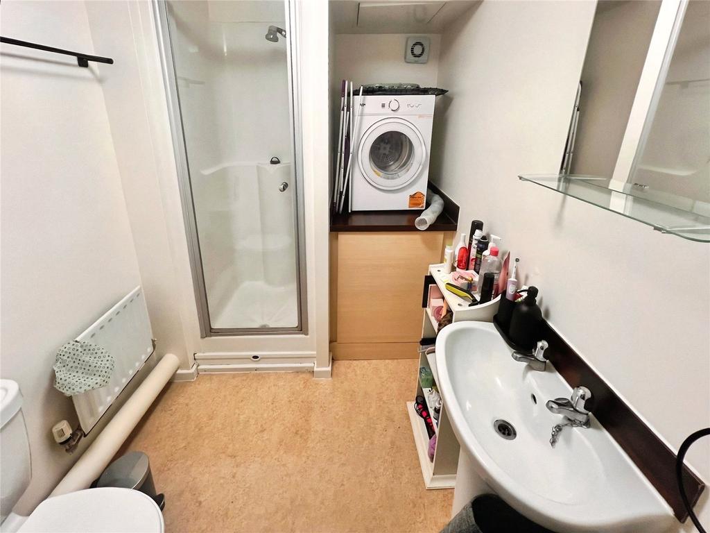Shower/Utility Room
