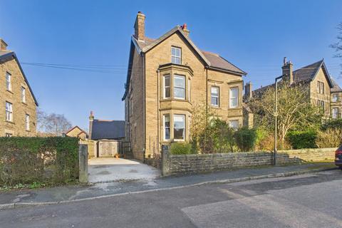 4 bedroom semi-detached house for sale, Robertson Road, Buxton