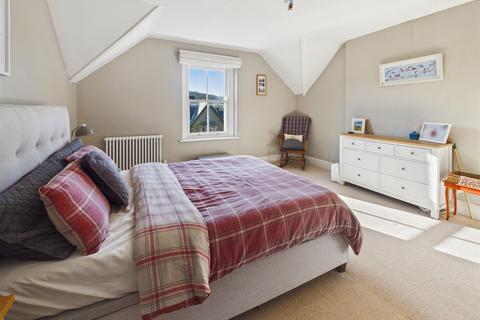 4 bedroom semi-detached house for sale, Robertson Road, Buxton