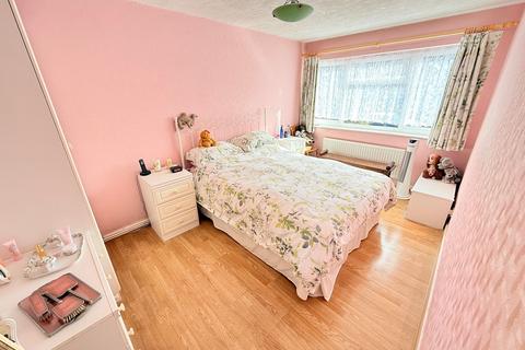 2 bedroom ground floor maisonette for sale, Vernon Crescent, Barnet EN4