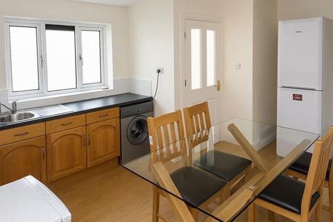 4 bedroom terraced house to rent, Suez Road, Cambridge, CB1