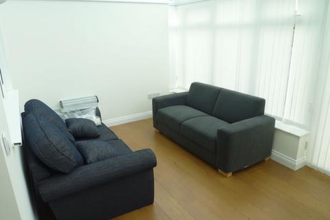 4 bedroom terraced house to rent, Suez Road, Cambridge, CB1