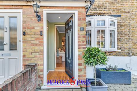 2 bedroom terraced house for sale, Junction Road, Warley, Brentwood