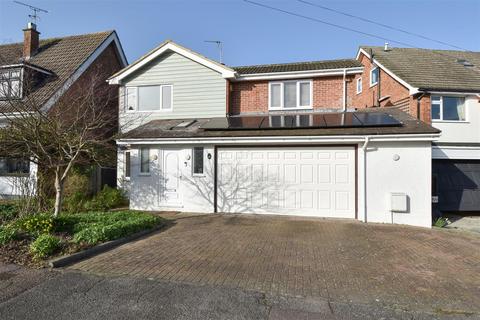 4 bedroom detached house for sale, Plovers Mead, Wyatts Green, Brentwood
